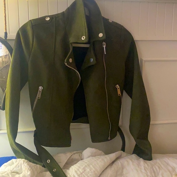 Green suede jacket so chic - Picture 1 of 1